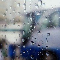 古代情侣头像下雨男生拿扇子