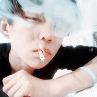 个性抽烟男生头像