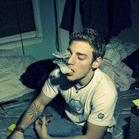 微信纹身抽烟男生头像霸气