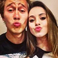 欧美情侣头发一男一女头像霸气十足