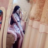 拿烟气质女生头像