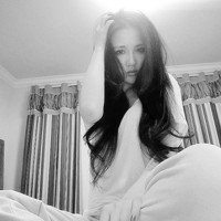 头像唯美气质女生带花