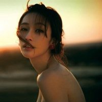 高大上气质女生头像