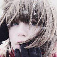 头纹身气质女生