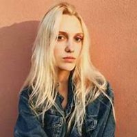 头像卡通气质女生 头像卡通气质女生