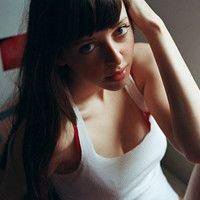 简单气质女生的头像