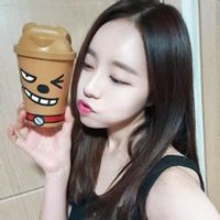 西装气质女生头像图片