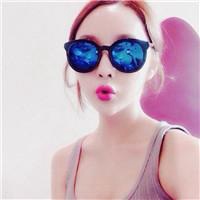 头像唯美有气质女生侧身