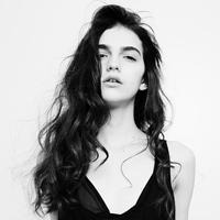 头像气质女生长发头像图片