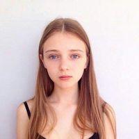 欧美气质女神半侧脸头像