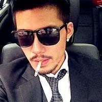 外国气质男生头像图片