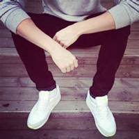 头像简单气质男生2017士