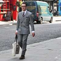 气质男生西装下半身头像图片