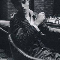 唯美气质男生头像欧美