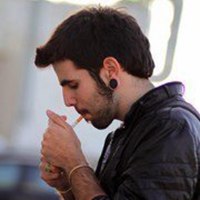 气质男生二郎腿头像