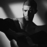 洒脱气质男生头像