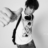 气质男生人物头像图片