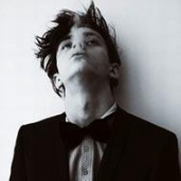 气质男生卡通头像背影