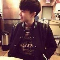 气质男生背影高清头像