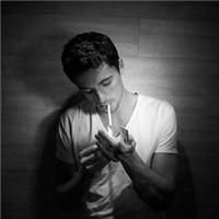 气质男生卡通黑色头像