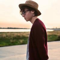 气质男生暖动漫头像