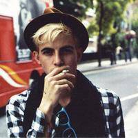 气质男生黑白头像