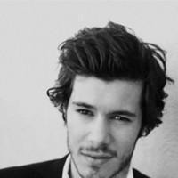 气质男生神背影图片头像