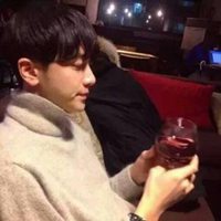 头像唯美有气质男生图片 头像唯美有气质男生图片