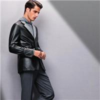 头像玩手机的气质男生 头像玩手机的气质男生