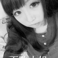 伤感带字动漫女生背影唯美