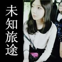 女生黑白伤感带字背影 女生黑白伤感带字背影