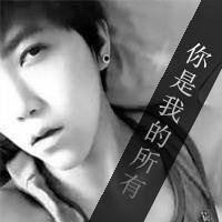 背影黑白伤感带字