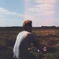 头像伤感男生灰色背影 头像伤感男生灰色背影