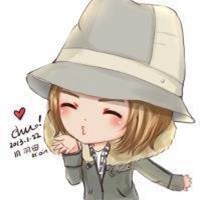 在马路戴墨镜的帅哥头像超酷