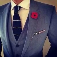 头成熟男人黑白头像