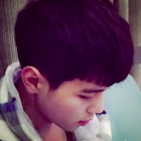 黑白高清冷酷男