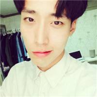 中分头像男生韩国