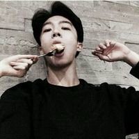 中分头像男生韩国