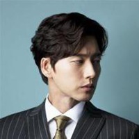 中分头像男生韩国