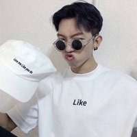 中分头像男生韩国