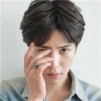 中分头像男生韩国