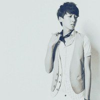 侧面头像男生素描