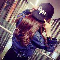 卷发头像女生背影