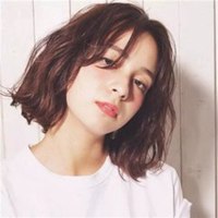 发型头像女短发
