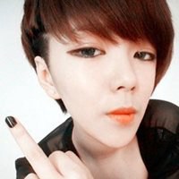 发型头像女短发