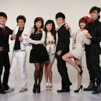 可爱八人以上集体头像