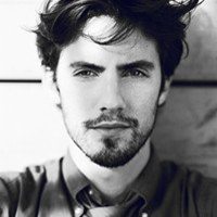 大胡子叔叔头像