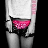 女生下半身小内裤头像