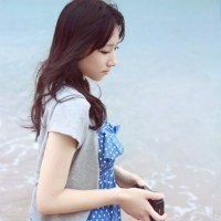 女生头发披肩头像