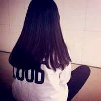 女生头发披肩头像